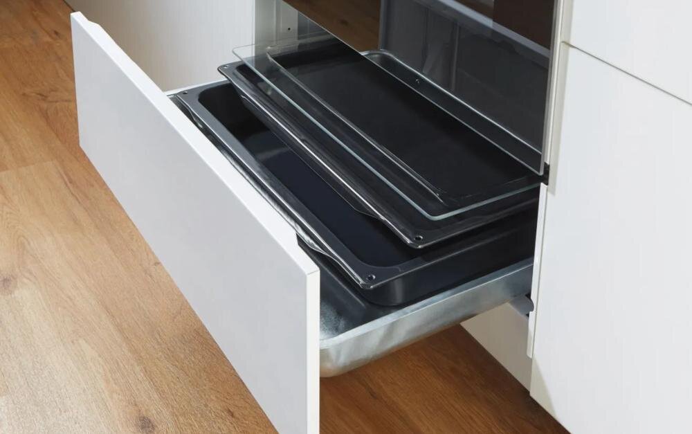 GORENJE GKS6C70WJ ExtraSteam szuflada miejsce przechowywanie blachy akcesoria kuchenne