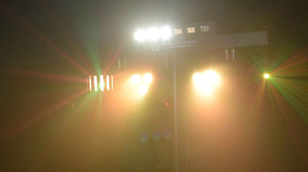 Mobilny zestaw oświetleniowy LIGHT4ME Belka Laser Strobe LED Par Derby UV - pilot