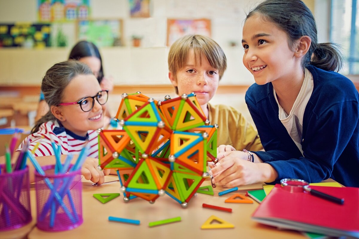 Klocki magnetyczne GEOMAG Kreatywna zabawa dzieci konstrukcja