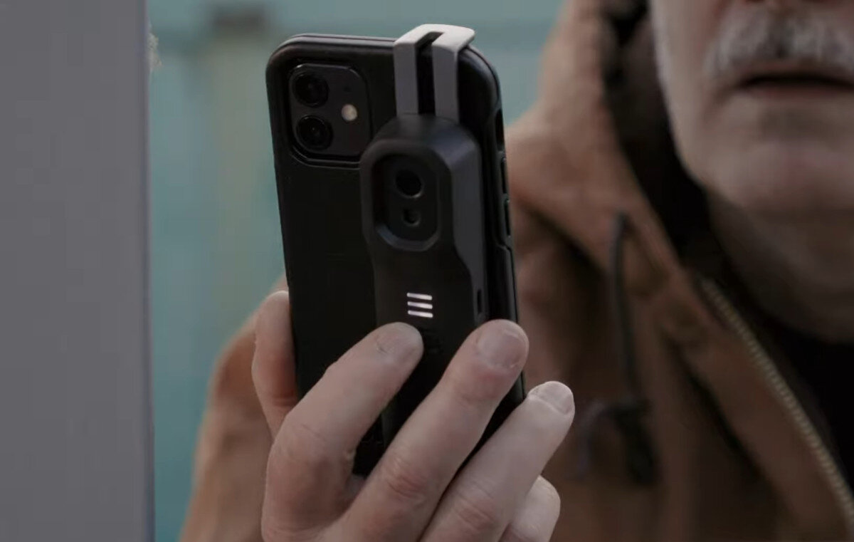 Kamera termowizyjna FLIR ONE Edge Pro pomiary zakres szczelność wytrzymałość odporność klips uchwyt