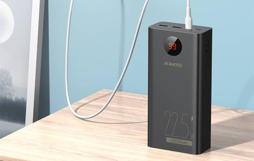 Powerbank ROMOSS PEA40PF pojemność moc porty wyjścia USB-A USB typ-C ładowanie szybkość ekran diody wymiary waga odporny bezpieczny