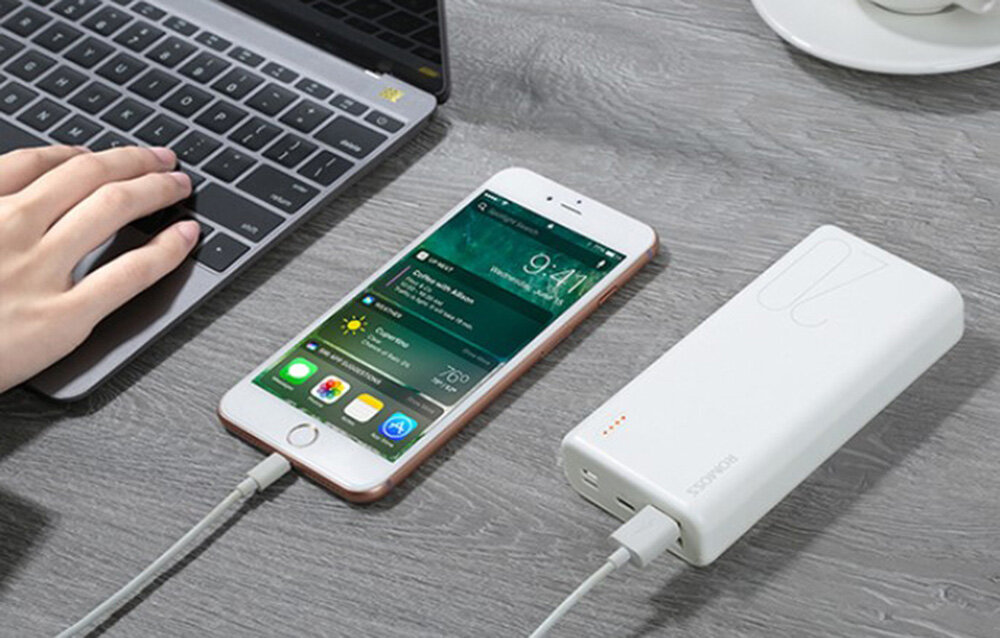 Powerbank ROMOSS Simple 20 pojemność moc porty wyjścia USB-A USB typ-C ładowanie szybkość ekran diody wymiary waga odporny bezpieczny