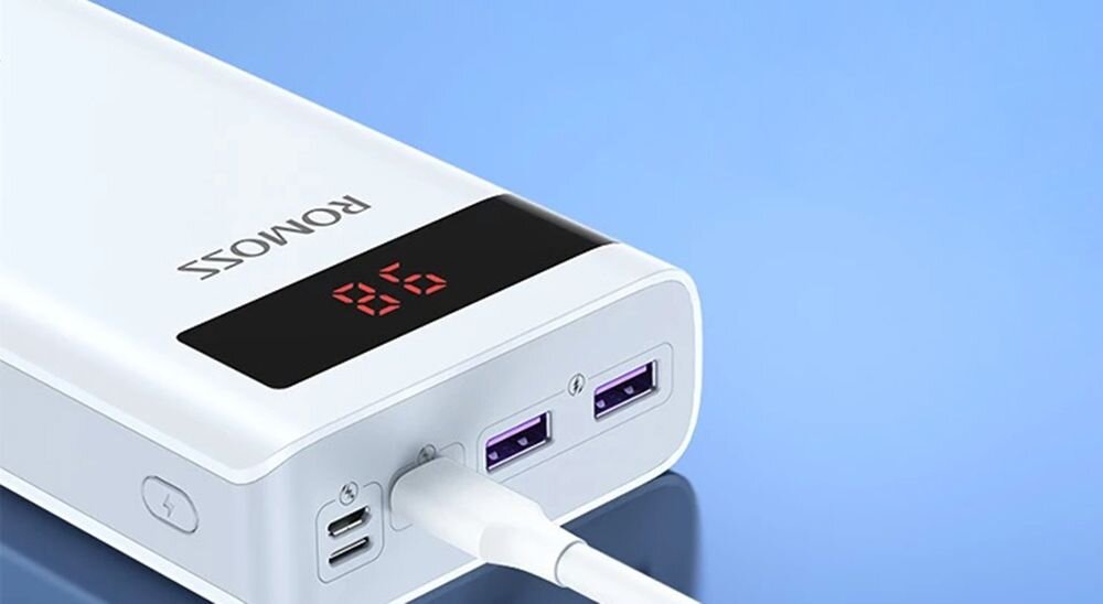 Powerbank Romoss SENSE8PF pojemność moc porty wyjścia USB-A USB typ-C ładowanie szybkość ekran diody wymiary waga odporny bezpieczny