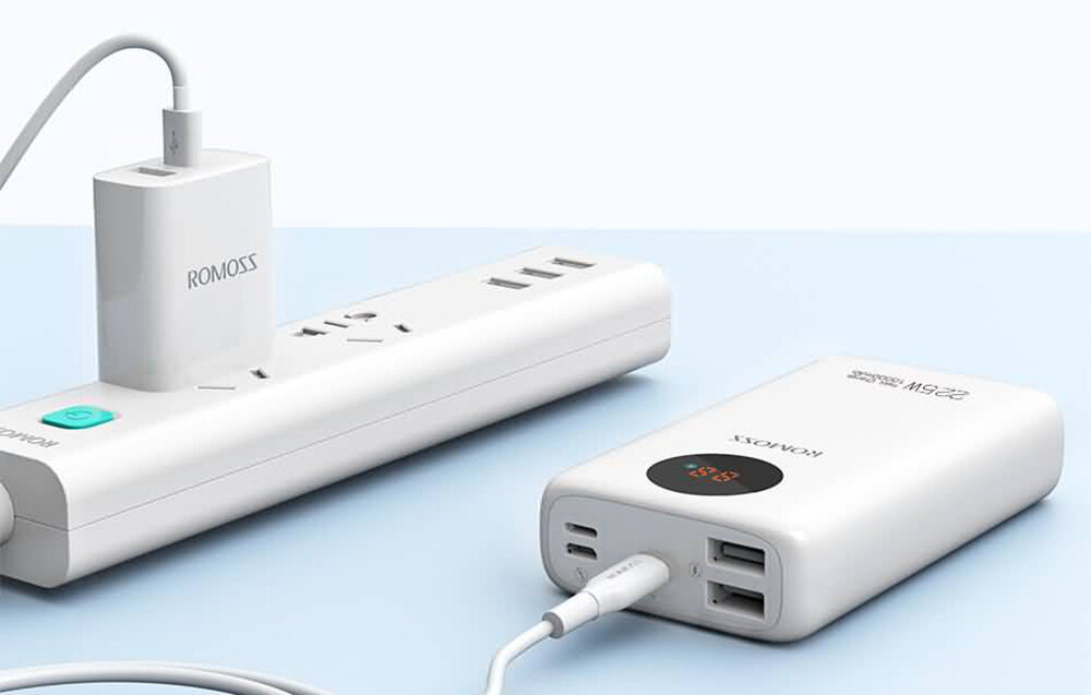 Powerbank ROMOSS SW10PF    pojemność moc porty wyjścia USB-A USB typ-C ładowanie szybkość ekran diody wymiary waga odporny bezpieczny
