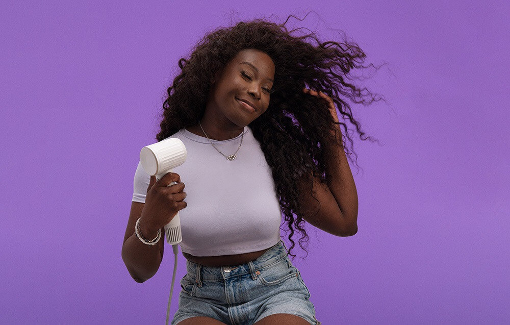 Suszarka LAIFEN Retro niebieska latwa obsluga moc 1400 W