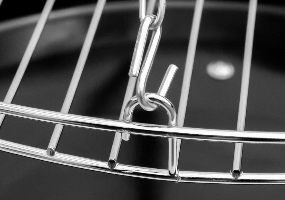 Grill ogniskowy MIRPOL MIR281 ruszt średnica 47 cm odpiąć i łatwo wyczyścić łańcuch z karabinkami wszystkie niezbędne atesty dopuszczenie produktu do bezpiecznego kontaktu z żywnością