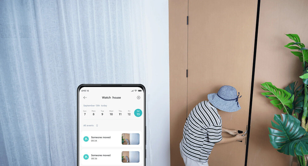 Kamera XIAOMI AW200 wykrywanie osób SI powiadomienia na smartfon, osoba trzymająca za klamkę drzwi