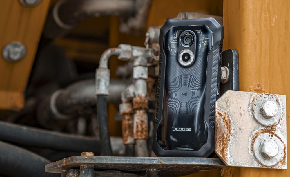 Smartfon DOOGEE S61 Pro ekran bateria aparat procesor ram pamięć pojemność rozdzielczość zdjęcia filmy opis dane cechy blokady system łączność wifi bluetooth obudowa szkło odporność porty muzyka transfer sieć przekątna matryca waga czujniki oled amoled ips