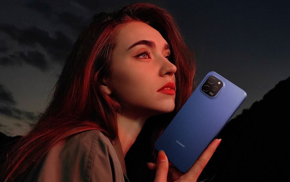 SMARTFON HUAWEI NOVA Y61 ekran bateria aparat procesor ram pamięć pojemność rozdzielczość zdjęcia filmy opis dane cechy blokady system łączność wifi bluetooth obudowa szkło odporność porty muzyka transfer sieć przekątna matryca waga czujniki oled amoled ips