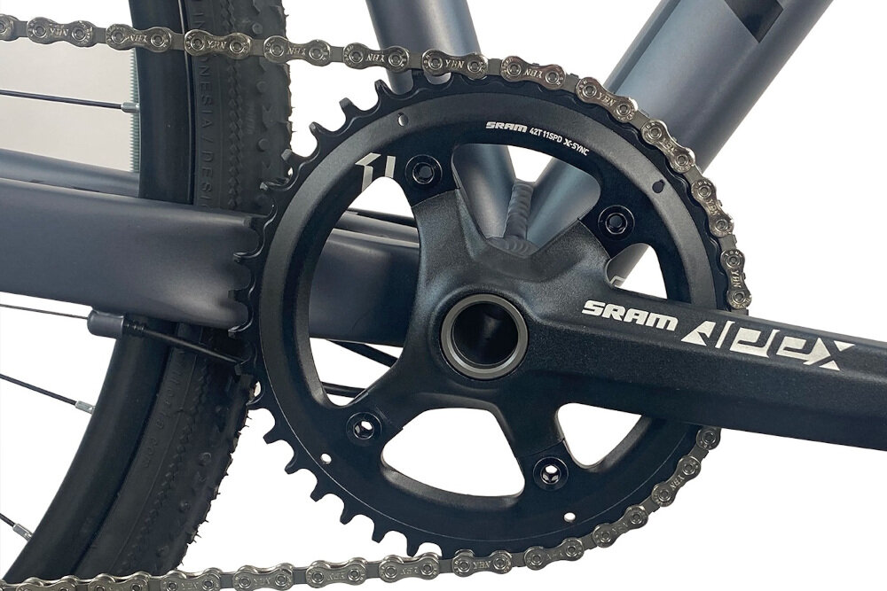 Rower przełajowy FONDRIEST Raptor 1.0 M23 28 cali męski Szaro-czarny lekka wydajna konstrukcja korby SRAM Apex 1 XSync 42T 11SPD przenoszenie mocy przez pedały jest bardzo efektywne wkład suportu SRAM GXP XR BSA 68/73 mm gwarancja niezrównanej solidności