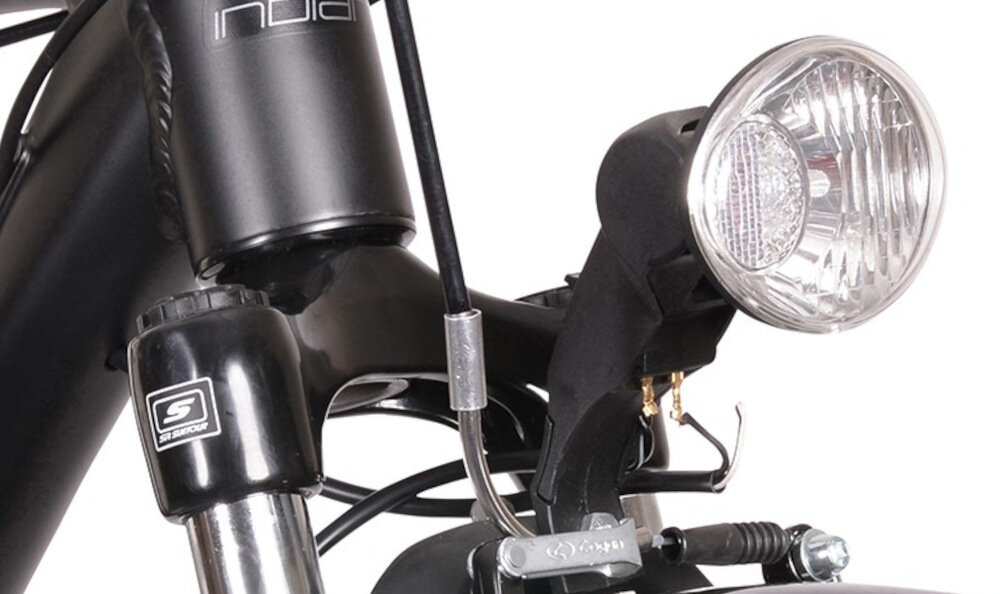 Rower trekkingowy INDIANA X-Road 3.0 M21 28 cali męski Czarno-brązowy oświetlenie roweru przednie i tylne oświetlenie LED zasilane przez dynamo wymagane przez prawo