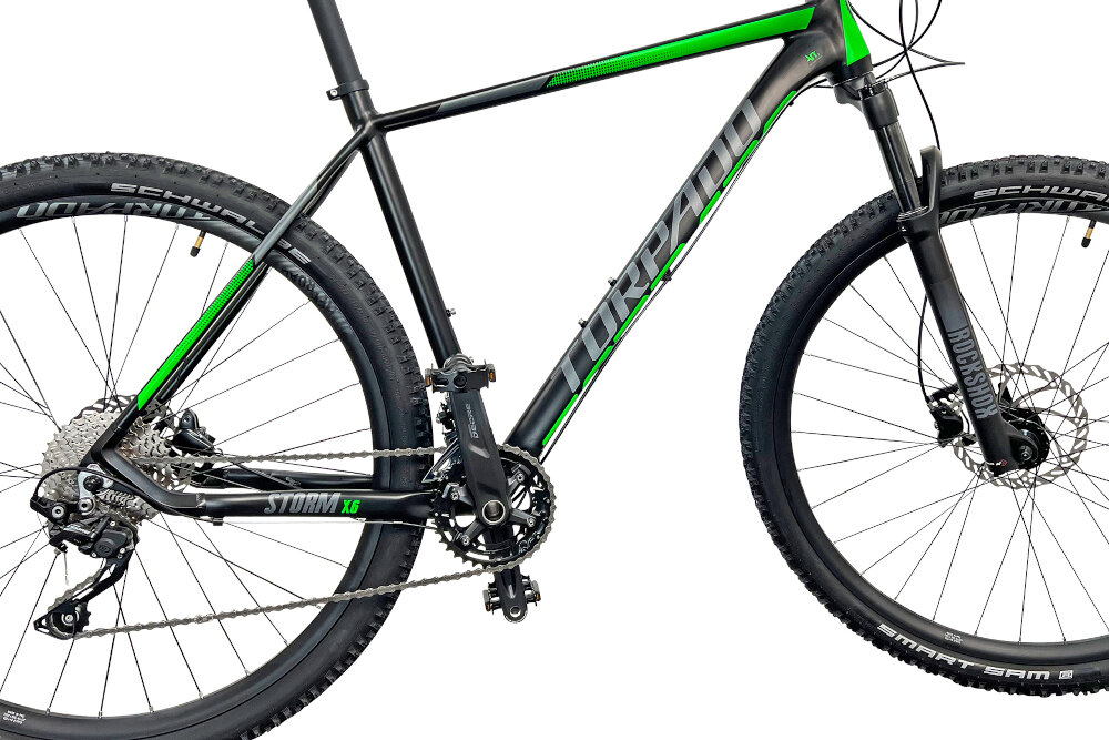 Rower górski MTB TORPADO Storm X6 M19 29 cali męski Czarno-zielony rama aluminiowa 19-calowa zwinny lekki łatwo podnieść odporne na korozję wybór ramy wzrost mierzony w zrelaksowanej pozycji kalkulator rozmiaru ramy dla osób o wzroście od 174 do 180 cm