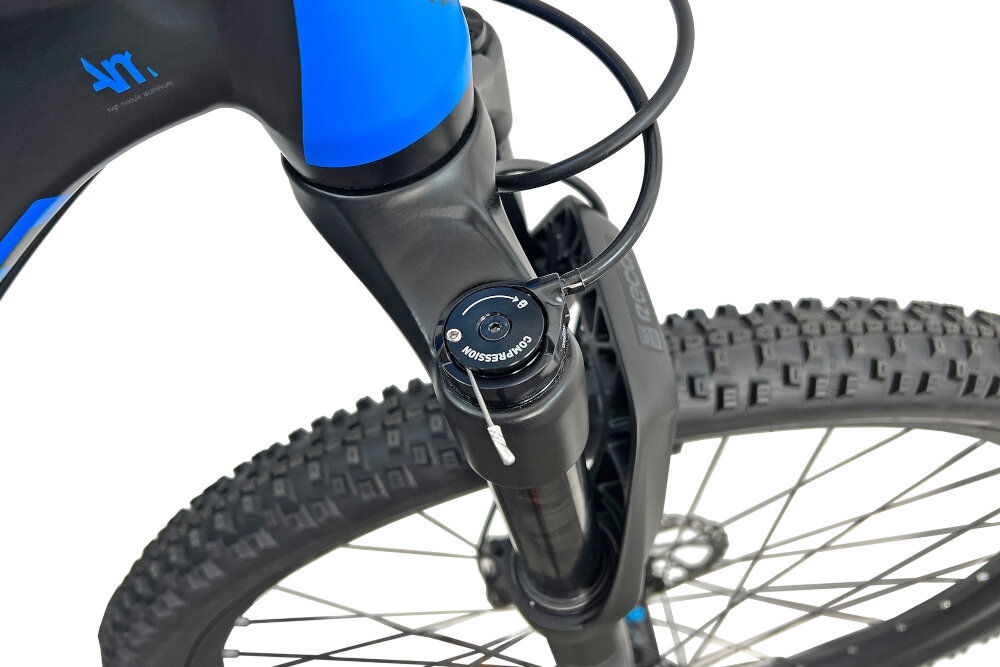 Rower górski MTB TORPADO Storm X9 M21 29 cali Męski Czarno-niebieski rower typu hardtail przedni amortyzator marki Rock Shox niweluje wstrząsy niska masa roweru duża sztywność