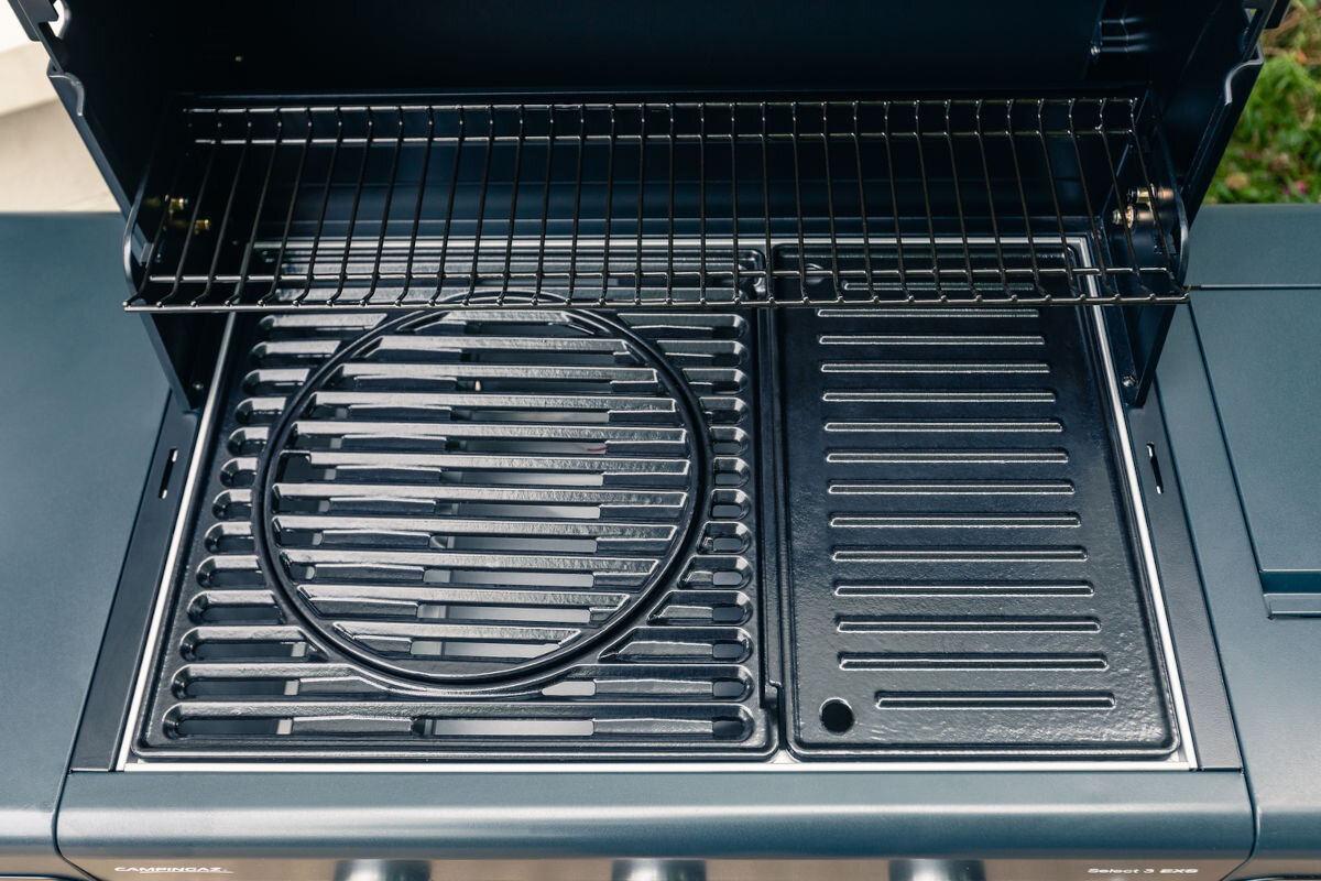 Grill gazowy CAMPINGAZ SELECT LX PLUS Seria 3, żeliwna, ruszt, ciepło, przypieczenie, zdjęcie z góry na ruszt grilla