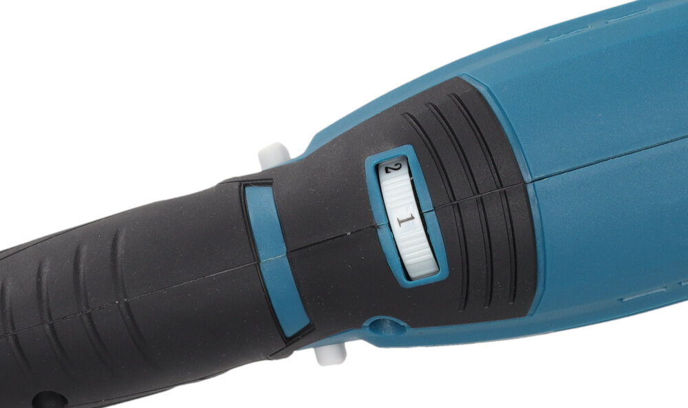 Szlifierka kątowa DEDRA SAS+ALL DED7046 zbliżenie na pokrętło regulacyjne regulacja prędkości obrotowej w zakresie od 4000 do 8500 rpm lepsza kontrola nad narzędziem i jakością wykończenia łatwiej uniknąć przegrzania elementów czy uszkodzeń powierzchni bezpieczeństwo pracy