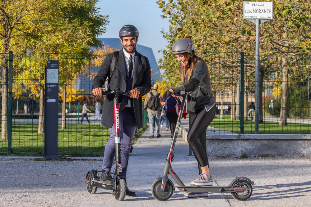 Kask rowerowy DUCATI Urban Szary (rozmiar L) mips konstrukja abs