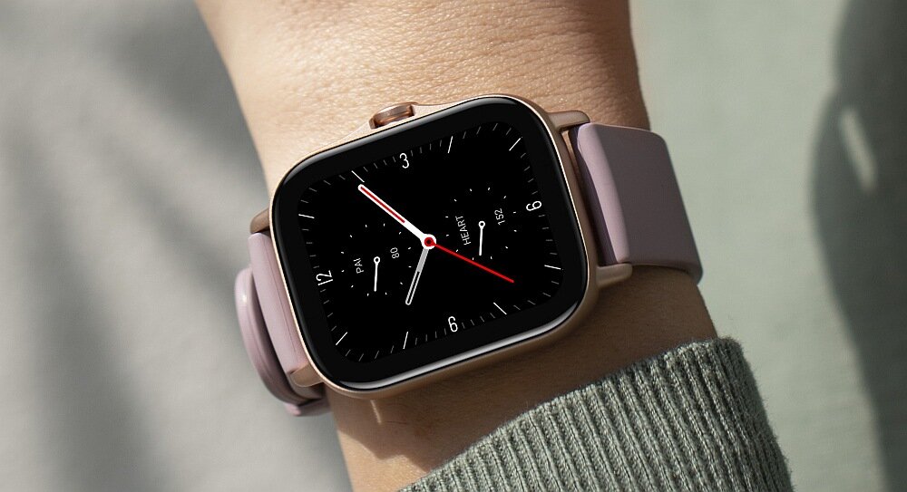 Smartwatch AMAZFIT GTS 2E ekran