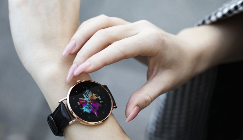 Smartwatch GARETT Verona ekran bateria czujniki zdrowie sport pasek ładowanie pojemność rozdzielczość łączność sterowanie krew puls rozmowy smartfon aplikacja