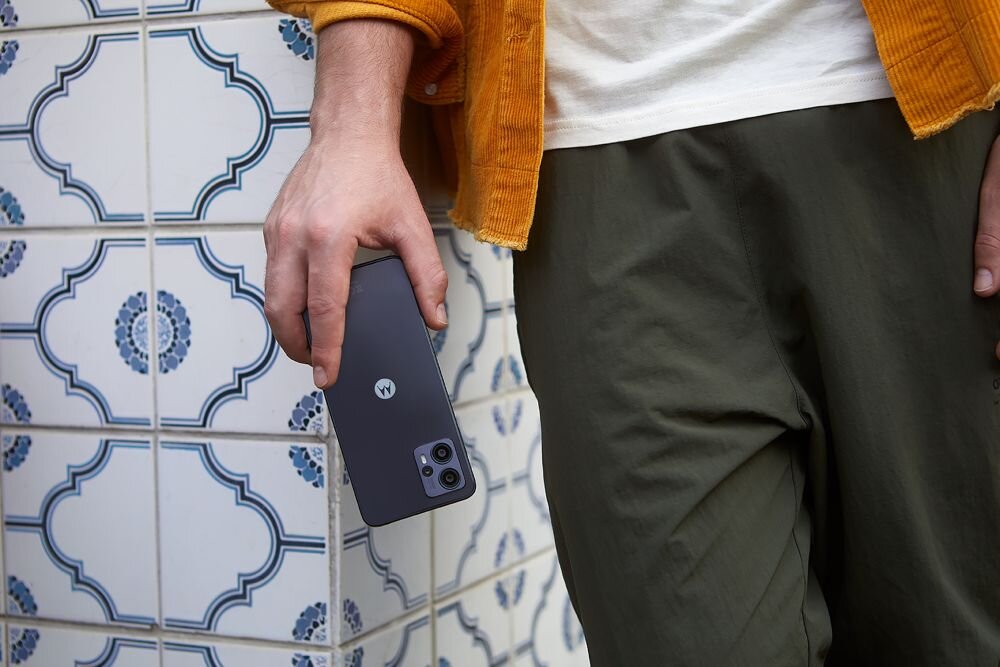 SMARTFON MOTOROLA MOTO G23 ekran bateria aparat procesor ram pamięć pojemność rozdzielczość zdjęcia filmy opis dane cechy blokady system łączność wifi bluetooth obudowa szkło odporność porty muzyka transfer sieć przekątna matryca waga czujniki oled amoled ips