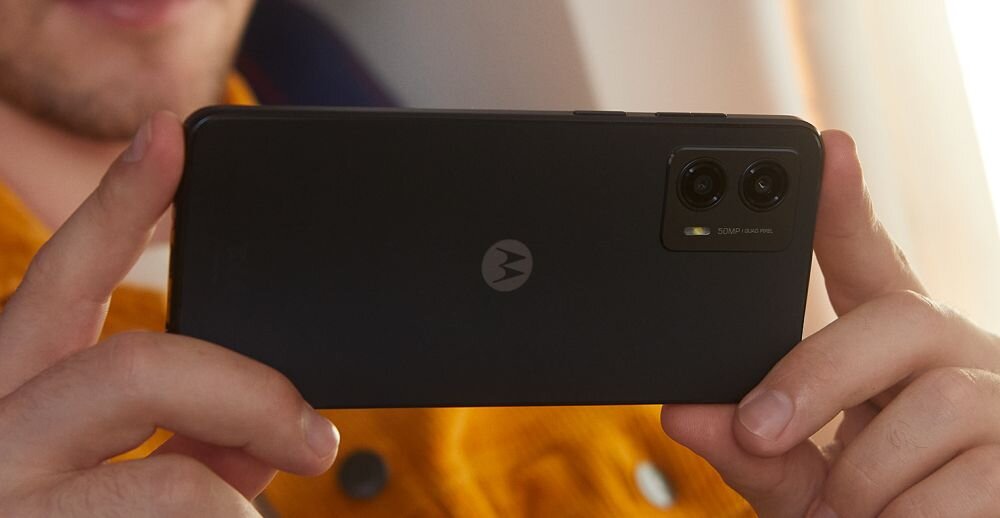 Smartfon MOTOROLA Moto G53 5G ekran bateria aparat procesor ram pamięć pojemność rozdzielczość zdjęcia filmy opis dane cechy blokady system łączność wifi bluetooth obudowa szkło odporność porty muzyka transfer sieć przekątna matryca waga czujniki oled amoled ips