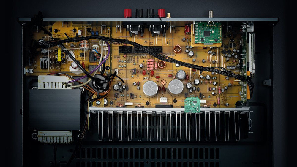 Zestaw stereo YAMAHA R-S202D + PURE ACOUSTICS Nova 8 - możliwości