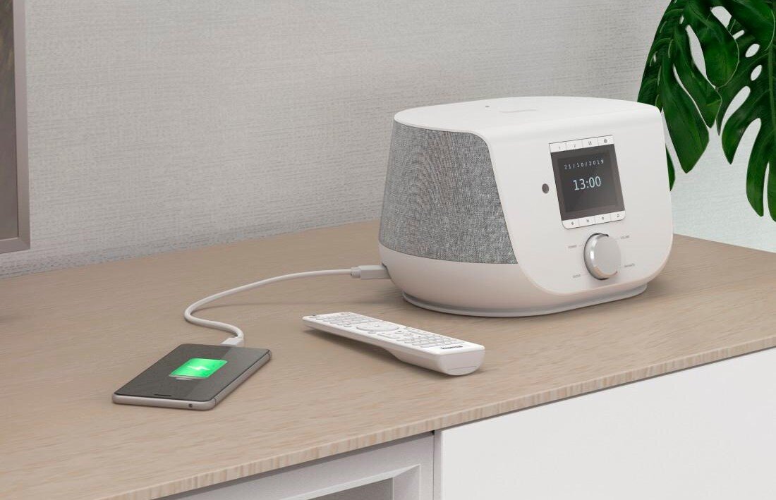 zdjęcie lifestyle radia cyfrowego  DIR3300SBT