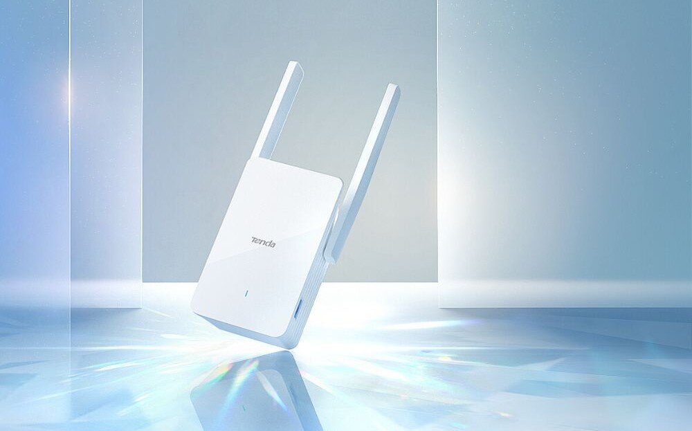 Wzmacniacz sieci TENDA A33 Wzmacniacz Tenda A33 na błękitnym tle