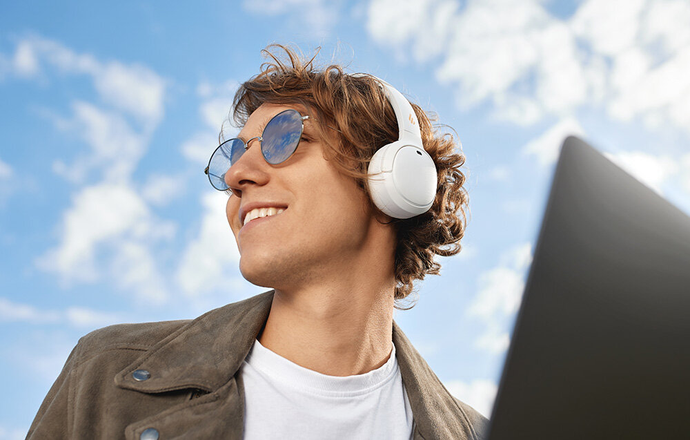Słuchawki nauszne EDIFIER WH500 dźwięk jakość połączenie łączność pasmo impedancja muzyka gry filmy sterowanie bluetooth aplikacja