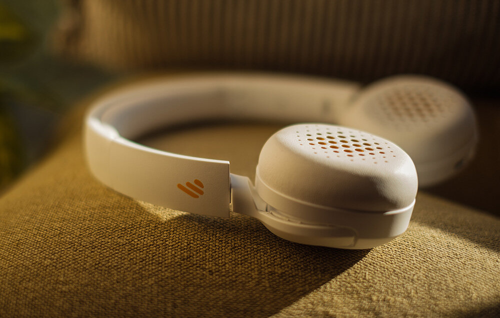 Słuchawki nauszne EDIFIER WH500 dźwięk jakość połączenie łączność pasmo impedancja muzyka gry filmy sterowanie bluetooth aplikacja