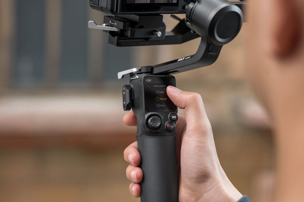 Gimbal DJI RS 3 Mini fotografia stabilizacja nagrywanie żyroskop uchwyt zasilanie ładowanie bateria tryby przyciski złącza porty kompatybilność udźwig wykonanie pojemność