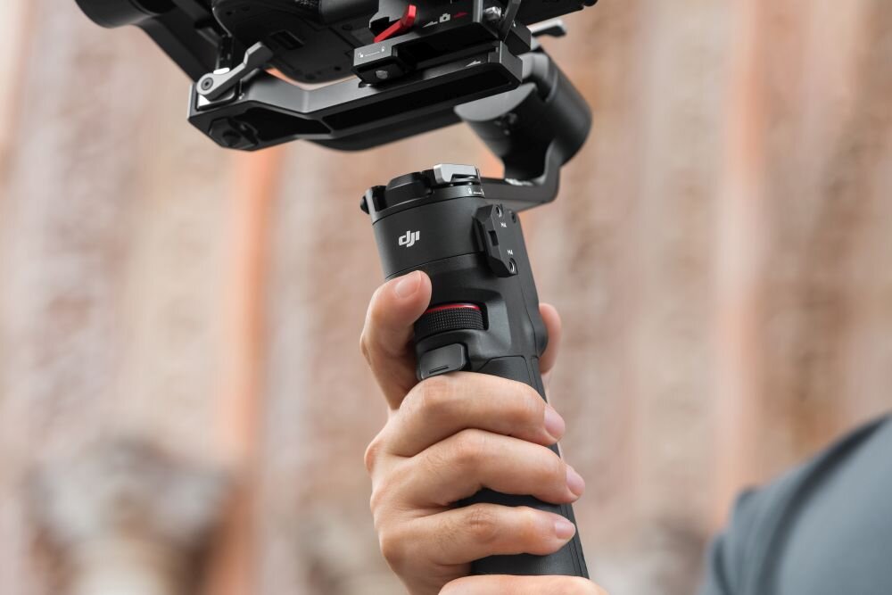Gimbal DJI RS 3 Mini fotografia stabilizacja nagrywanie żyroskop uchwyt zasilanie ładowanie bateria tryby przyciski złącza porty kompatybilność udźwig wykonanie pojemność