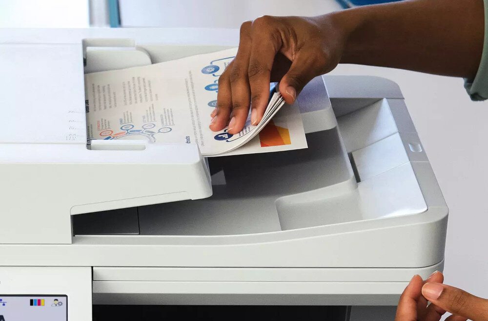 Urządzenie wielofunkcyjne BROTHER MFC-L9670CDN kopiowanie podajnik skalowanie funkcje