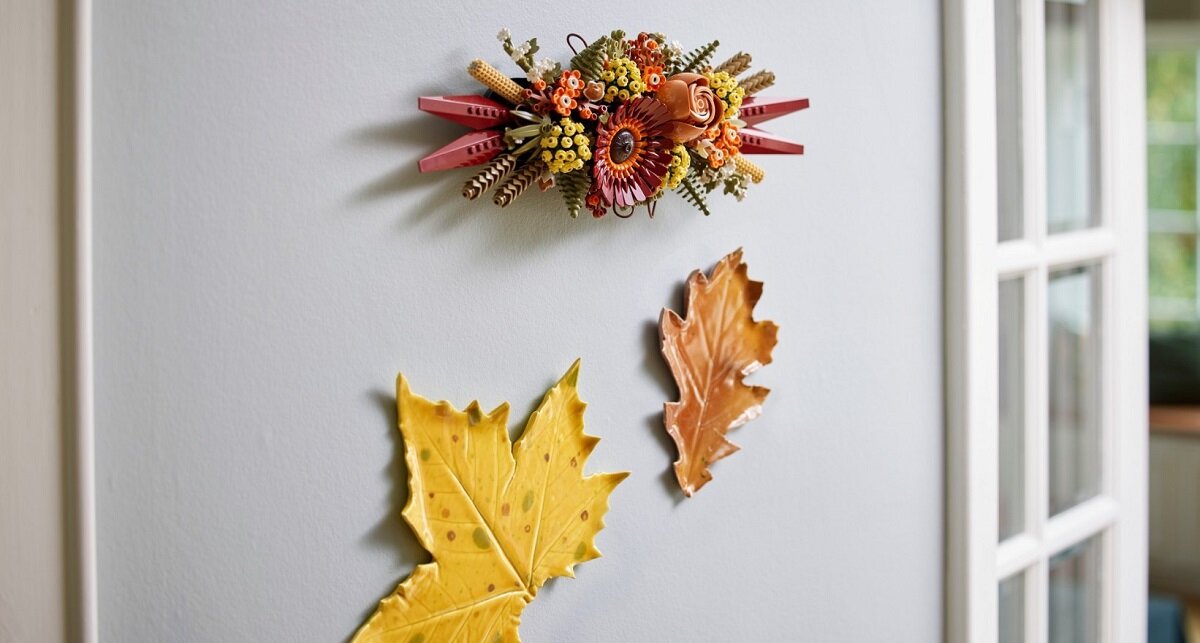 LEGO Icons Stroik z suszonych kwiatów 10314 kreatywność zabawa nauka rozwój klocki figurki minifigurki jakość tradycja konstrukcja nauka wyobraźnia role jakość bezpieczeństwo wyobraźnia budowanie pasja hobby funkcje instrukcja