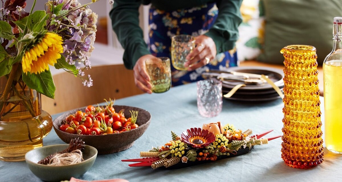 LEGO Icons Stroik z suszonych kwiatów 10314 kreatywność zabawa nauka rozwój klocki figurki minifigurki jakość tradycja konstrukcja nauka wyobraźnia role jakość bezpieczeństwo wyobraźnia budowanie pasja hobby funkcje instrukcja