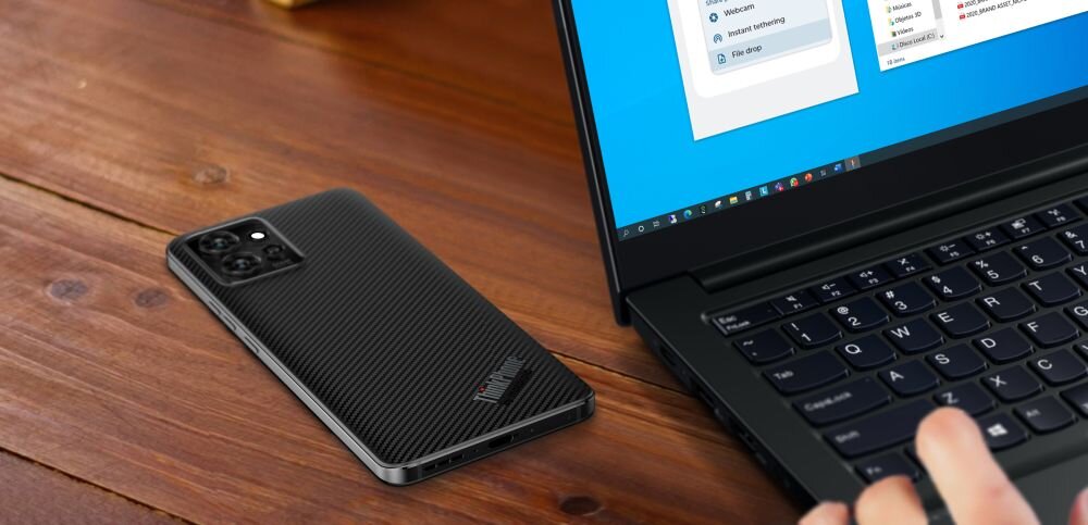 SMARTFON THINKPHONE BY MOTOROLA ekran bateria aparat procesor ram pamięć pojemność rozdzielczość zdjęcia filmy opis dane cechy blokady system łączność wifi bluetooth obudowa szkło odporność porty muzyka transfer sieć przekątna matryca waga czujniki oled amoled ips