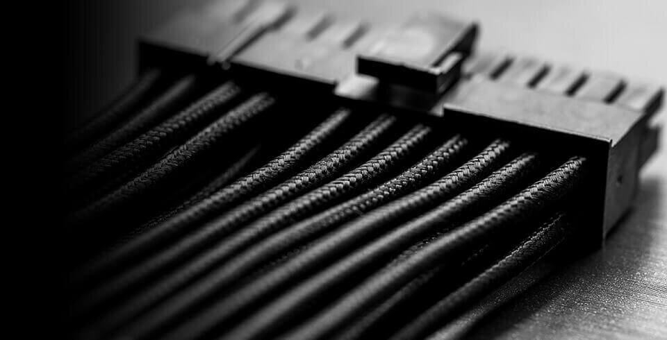 Zasilacz ASUS ROG Thor 1600W 80 Plus Titanium - Kable z oplotem