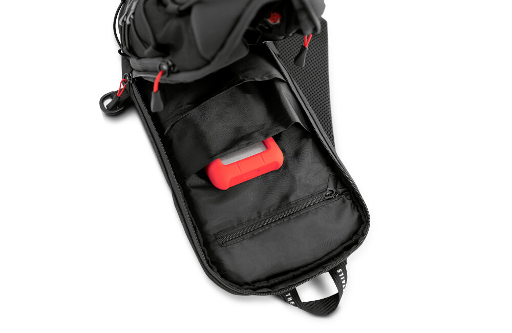 PLECAK DIABLO SLING BAG CHAIRS: CZARNY wnętrze pojemność kieszenie