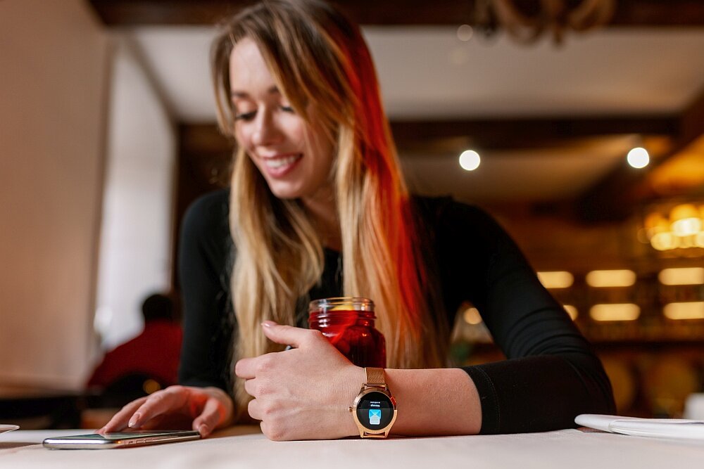 Smartwatch GARETT Women Naomi smartfon aplikacja powiadomienia łączność sparowanie wiadomości 