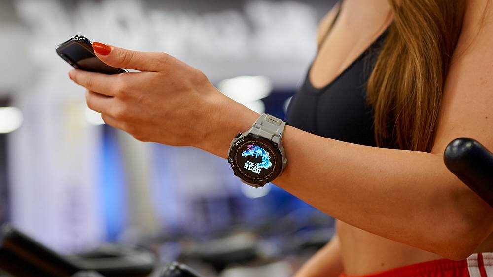 Smartwatch GARETT Sport Tactic  ekran bateria pasek wykonanie odporność funkcje monitoring pomiar aplikacja łączność odbieranie dzwonienie 