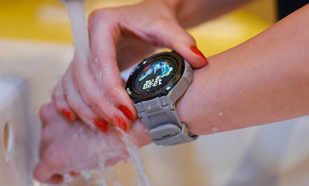 Smartwatch GARETT Sport Tactic  ekran bateria pasek wykonanie odporność funkcje monitoring pomiar aplikacja łączność odbieranie dzwonienie 