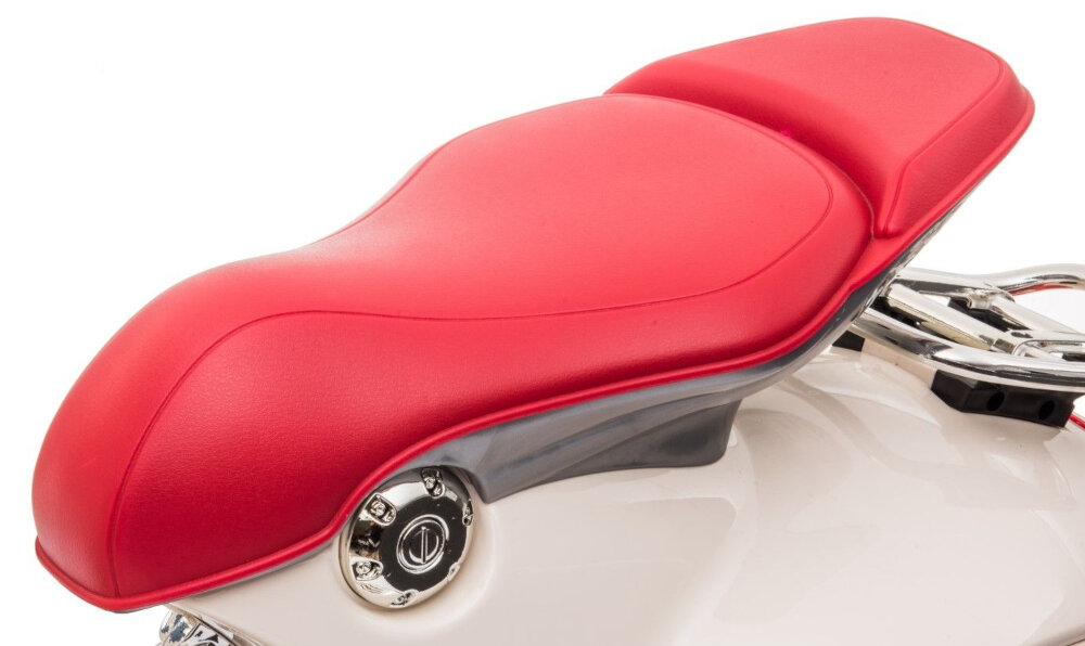 Motorek elektryczny SUN BABY Scooter Vespa Biały dlugie siedzisko w wysokiej jakosci tworzyw odpowiedni komfort satysfakcjonujaca jazda