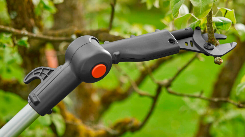 Nożyce do gałęzi GARDENA HighCut 250-18V P4A 14774-20 obrotowa głowica tnąca cięcie gałęzi pod kątem 60 stopni doskonałe pole widzenia