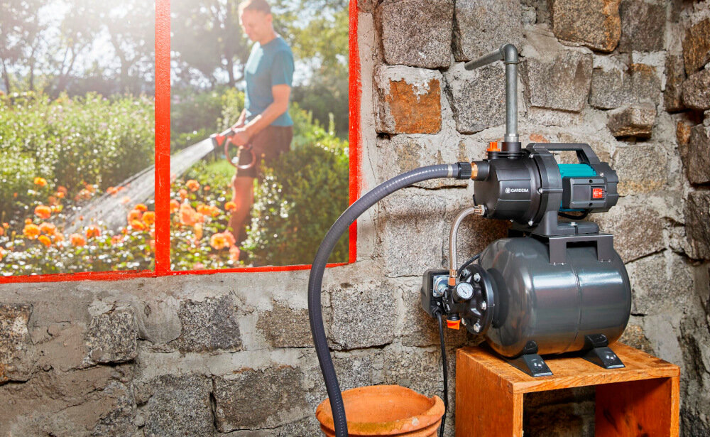 Pompa do wody GARDENA 3000-4 9010-29 elektryczna mosiezne gwinty przylaczeniowe dwa podwojne adaptery G1