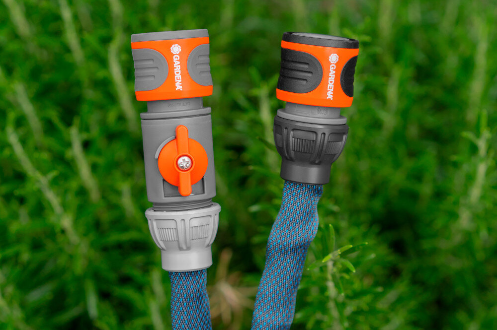 Wąż ogrodowy tekstylny GARDENA Liano Xtreme zestaw 1-2 cala 10 m 18460-20 jakosc wygodne uzytkowanie wysokiej jakosci waz ogrodowy zraszacz przylacza kranowe z serii Original GARDENA System zawor regulacyjny latwe bezpieczne podlaczenie zawor regulacyjny kontrola przeplywu wody zraszacz dostsowanie strumienia wody do potrzeb lekki elastyczny