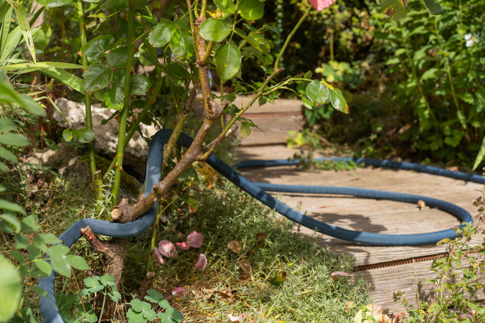Wąż ogrodowy tekstylny GARDENA Liano Xtreme zestaw 1-2 cala 10 m 18460-20 nie skreca sie nie zalamuje do malych ogrodow balkonow tarasow latwe maewrowanie nie zawiera toksycznych ftalanow metali ciezkich bezpieczny wybor ekologia