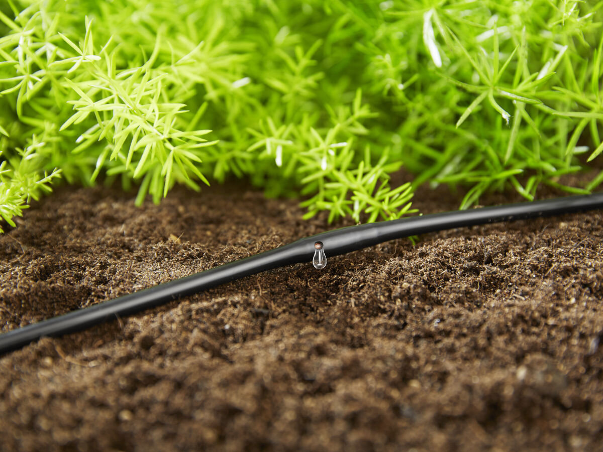 Linia kroplująca GARDENA Micro-Drip-System 1362-29 (15 m), odporne, UV, warunki, grunt, linia kroplująca wśród grządek roślinnych
