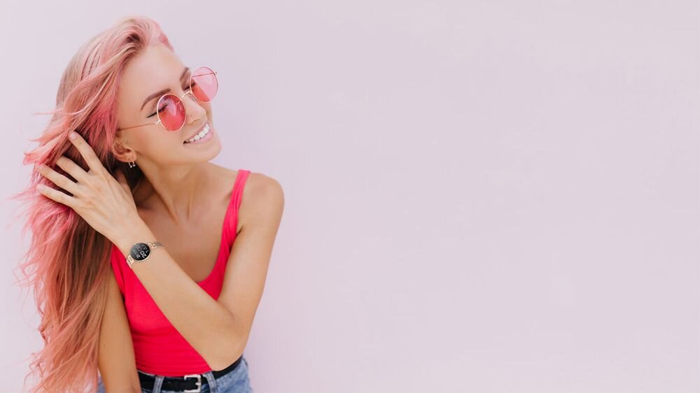 Smartwatch FOREVER Forevive Petite  ekran bateria czujniki zdrowie sport pasek ładowanie pojemność rozdzielczość łączność sterowanie krew puls rozmowy smartfon aplikacja 