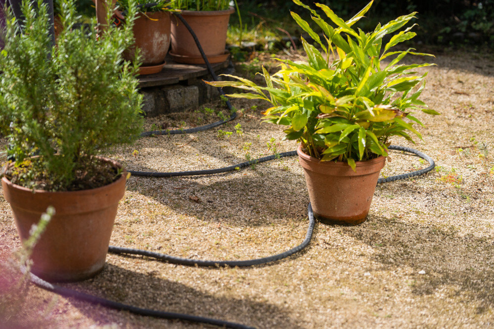 Wąż ogrodowy tekstylny GARDENA Liano Life zestaw 1-2 cala 15 m 18445-20 z innowacyjnego oplotu z wytrzymalej tkaniny PVC odpornosc na uszkodzenia mechaniczne maksymalne cicnienie do 22 barow dlugosc 15 metrow srednica 1/2 cala 13 mm lekki latwy w obsludze