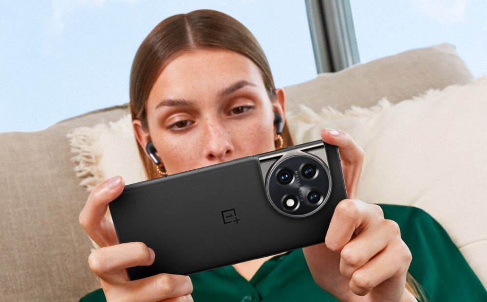 Smartfon ONEPLUS 11 ekran bateria aparat procesor ram pamięć pojemność rozdzielczość zdjęcia filmy opis dane cechy blokady system łączność wifi bluetooth obudowa szkło odporność porty muzyka transfer sieć przekątna matryca waga czujniki oled amoled ips