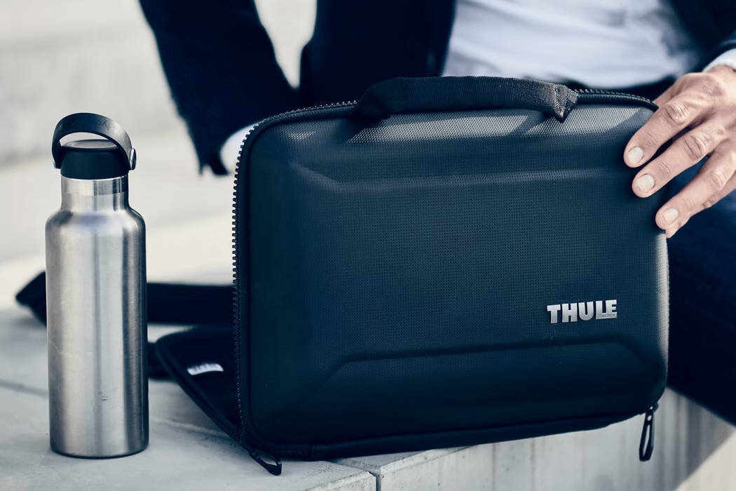Torba do laptopa THULE Gauntlet Attache 4.0 16 cali czarny ochorona bezpieczeństwo wymiary użytkowanie wytrzymałość odporność